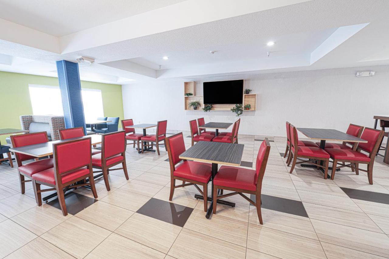 Hotel Express & By Ihg 2*